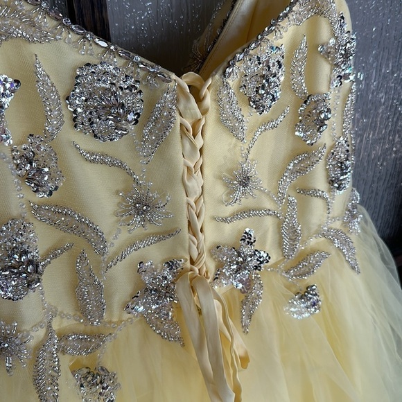 Mac Duggal 68162 yellow corset back ball gown size 12 NEW $798 - Picture 13 of 16